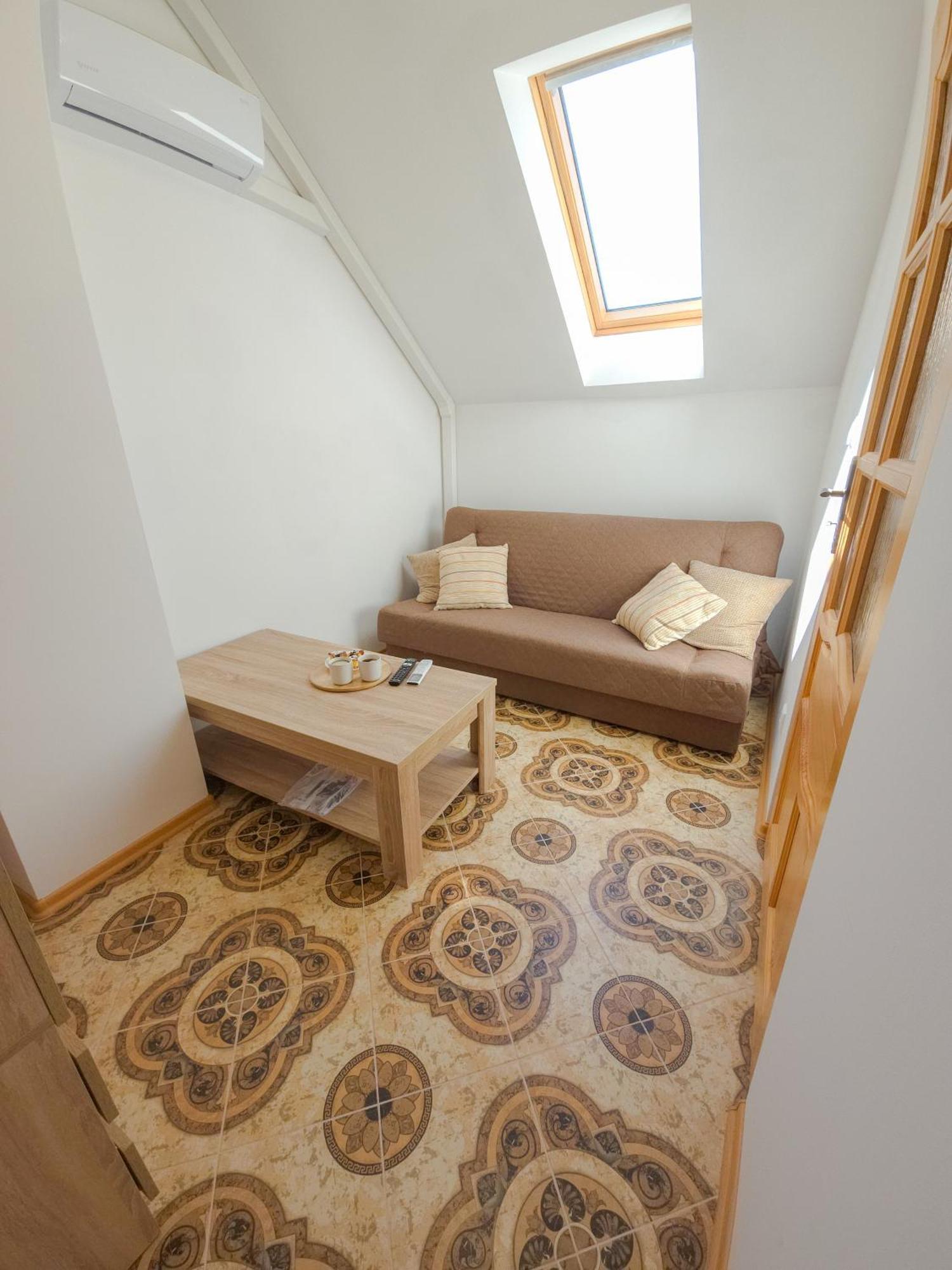 Koga Apartamenty 米科泽沃 外观 照片
